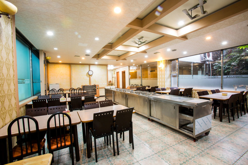 Alps Hotel Jeju Bagian luar foto