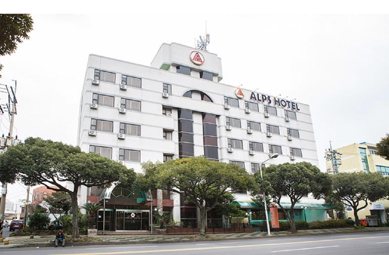 Alps Hotel Jeju Bagian luar foto